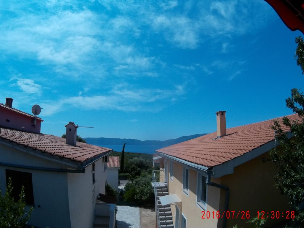 Apartman Luburic Pinezići Exteriér fotografie